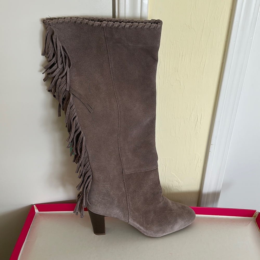 Cosmopolitan Boots